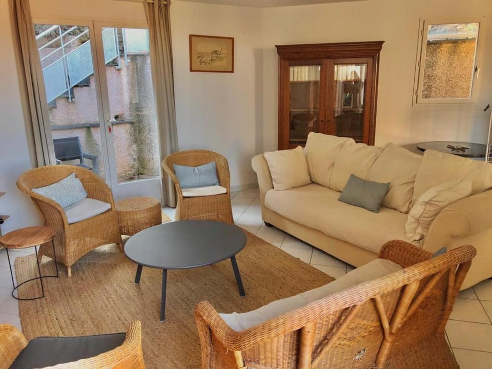 "Villa Llum i Mar", au coeur de Banyuls sur mer, 3 chambres avec climatisation, 2 SDB, garage,6 personnes, classée 3 étoiles Villa in Alt Empordà