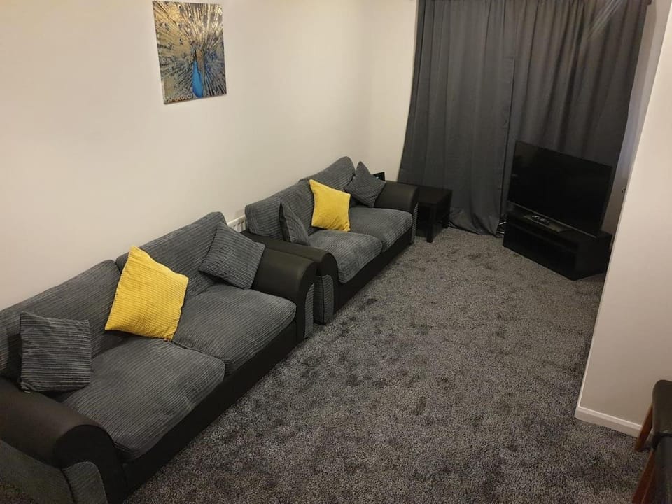 Living room, Photo of the whole room, furniture