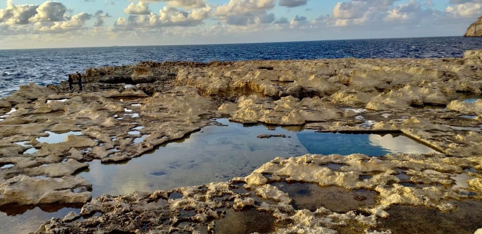 Nearby landmark, Natural landscape