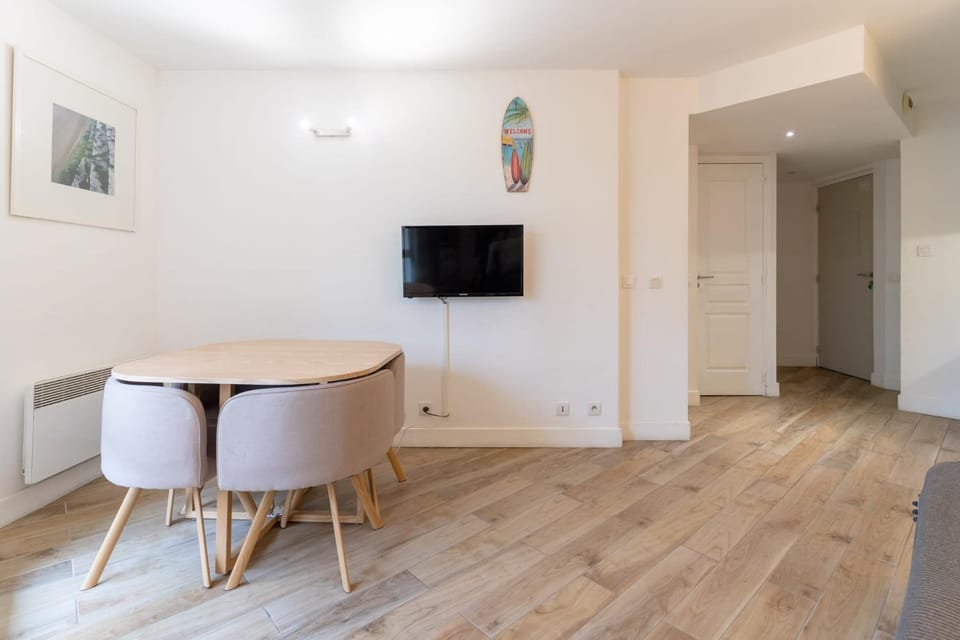 Appt pour 4 pers avec piscine couverte tennis et parking gratuit 227 Apartment in Hauts-de-France