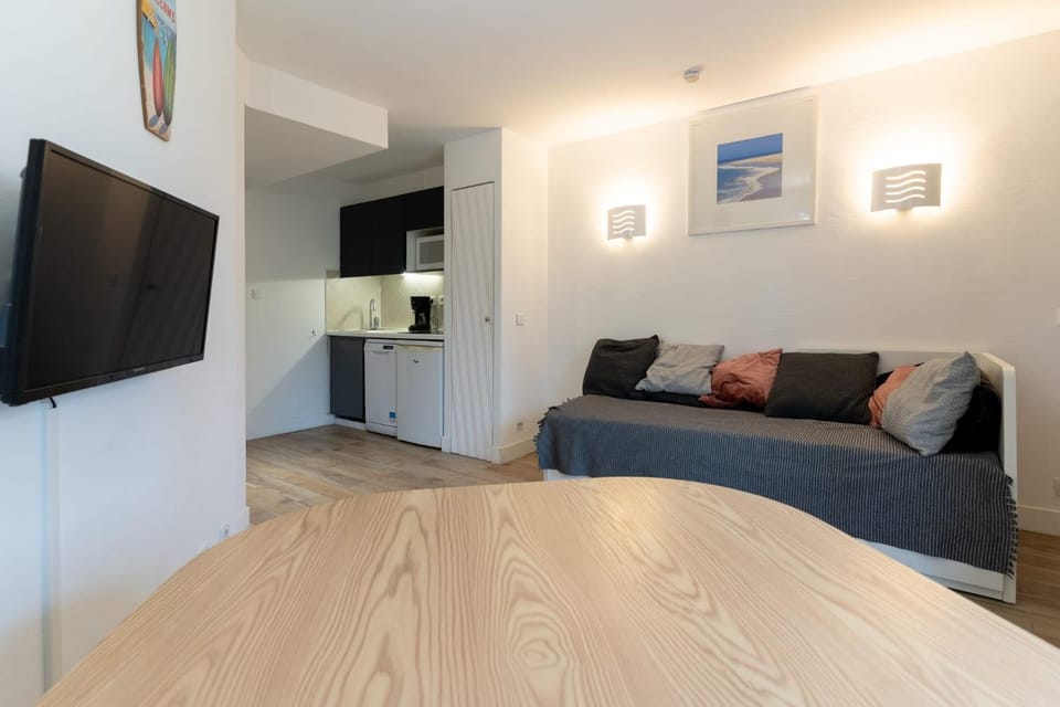 Appt pour 4 pers avec piscine couverte tennis et parking gratuit 227 Apartment in Hauts-de-France