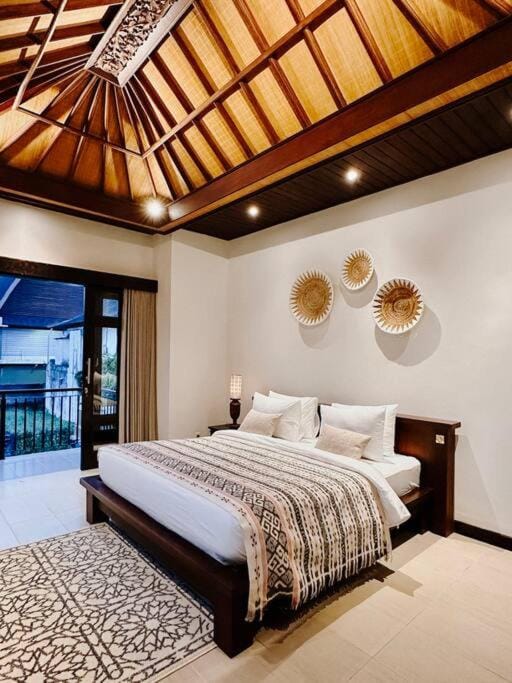 Villa Sriwedari - Seminyak Villa in Kuta