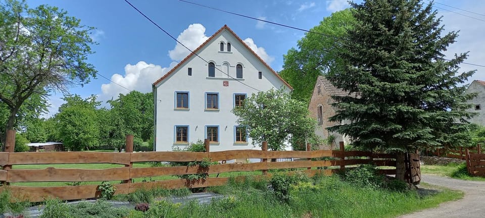 Biała Kalina Kaczawy Bed and Breakfast in Lower Silesian Voivodeship