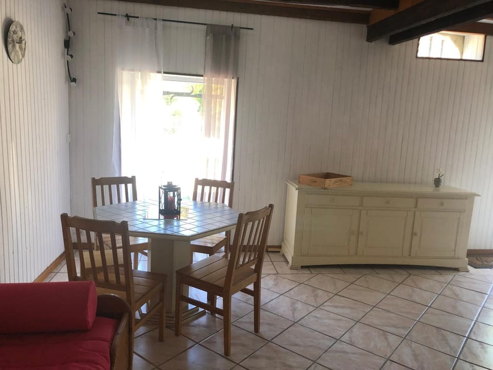 Gîte insolite - Domaine Shanti Lande Country House in Occitanie