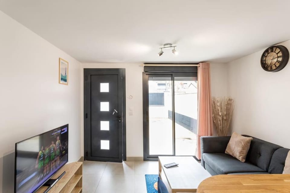 Studio cosy proche Paris Orly Apartment in Île-de-France