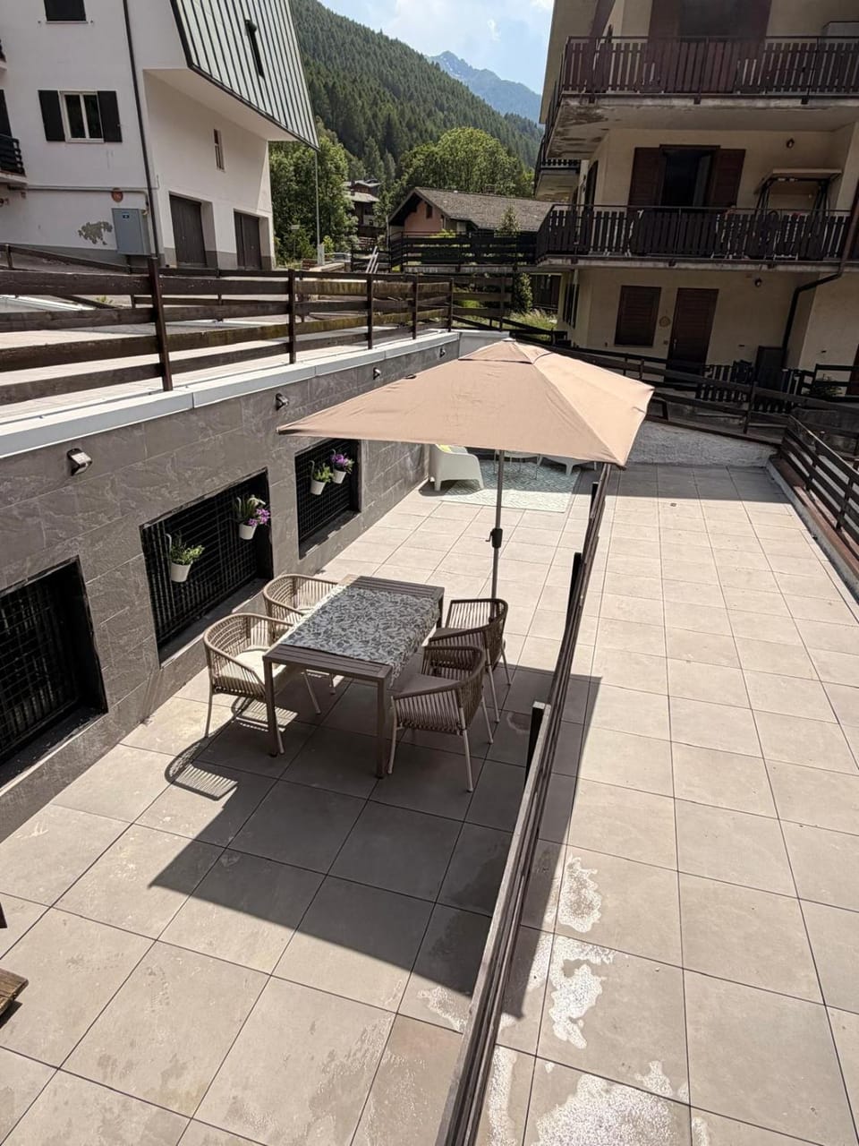 Casa Pino- Loft con giardino Magnolta Apartment in Aprica
