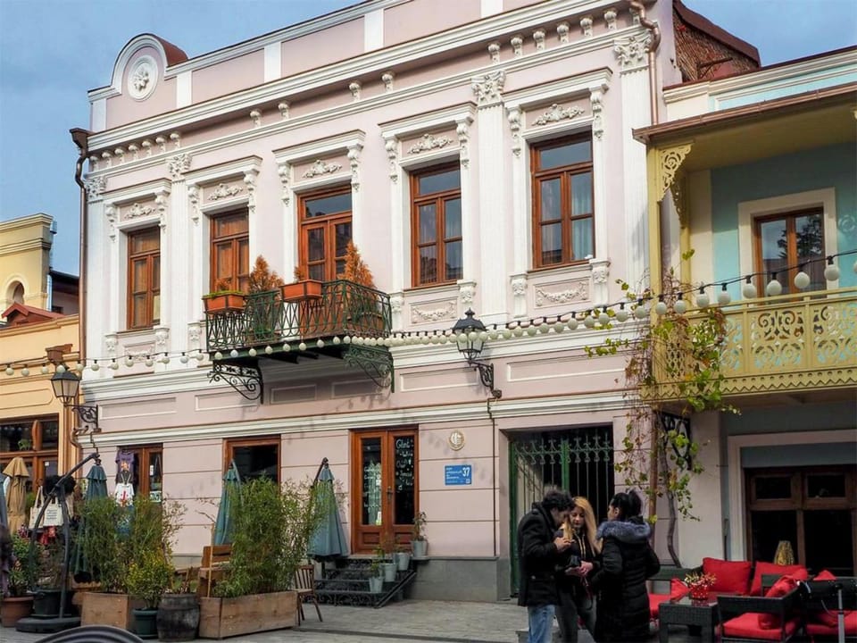 Property building, City view, Location