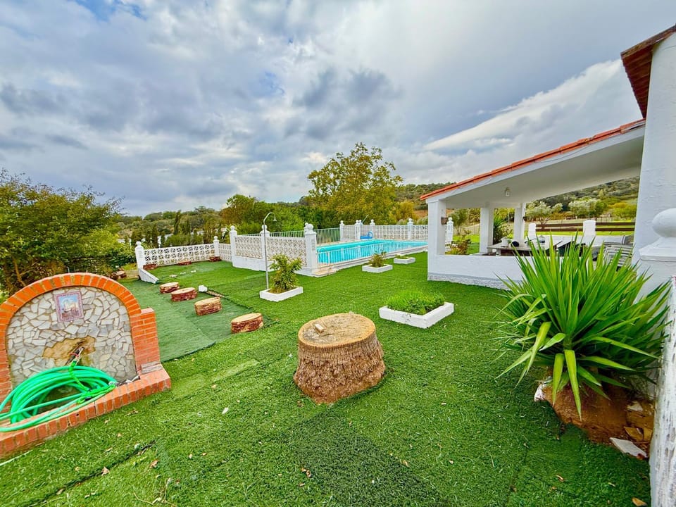 La Blanca de Aroche 10 personas House in Sierra de Huelva