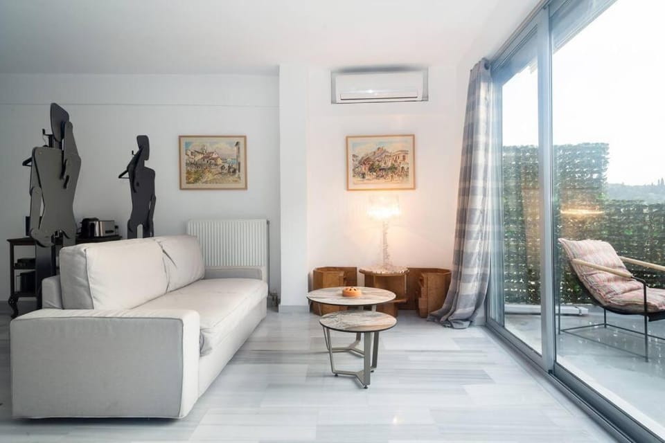 Living room, Seating area, air conditioner