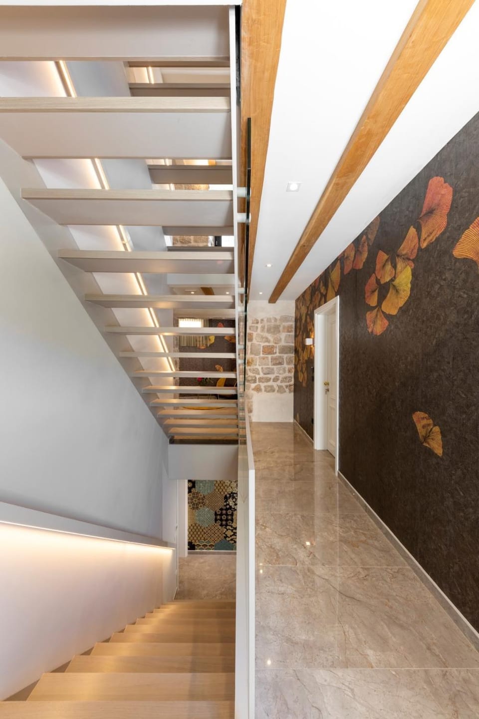 Property building, Decorative detail