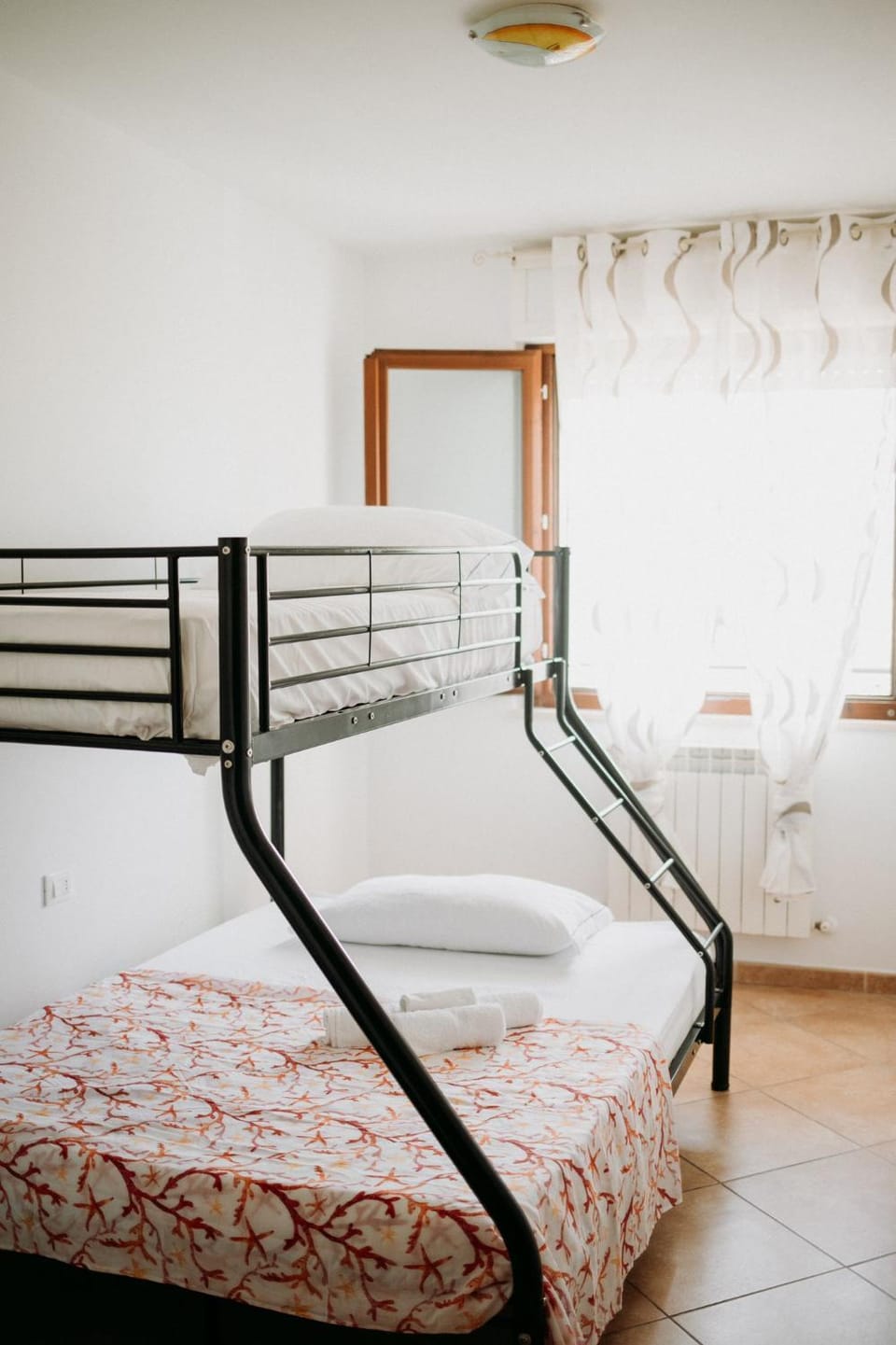 Bed, Photo of the whole room, Bedroom, bunk bed
