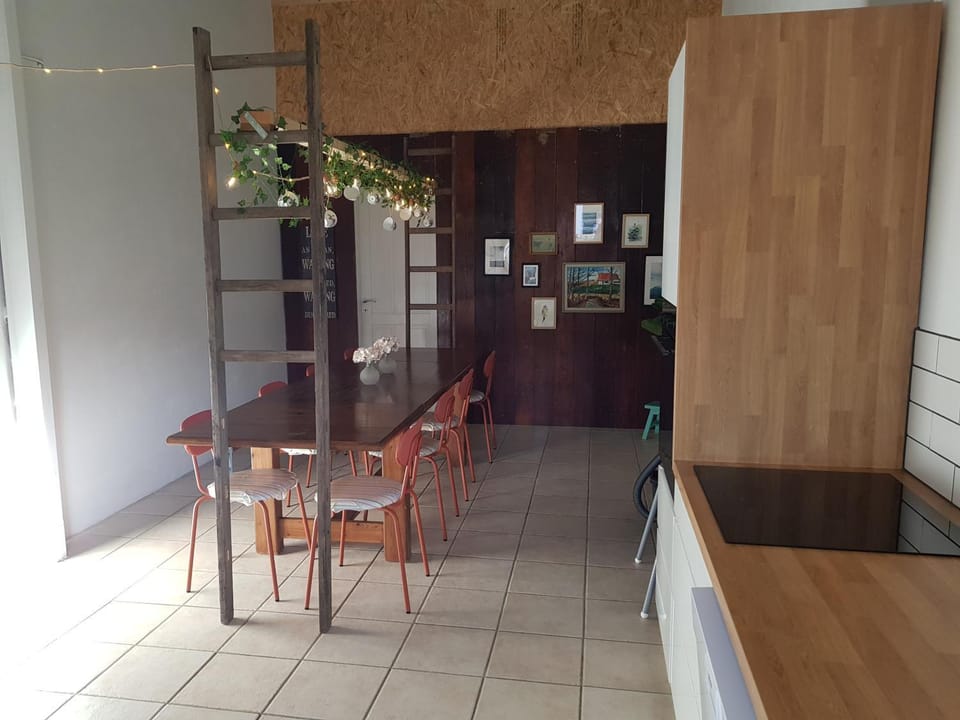 Living room, Seating area, Dining area, kitchen