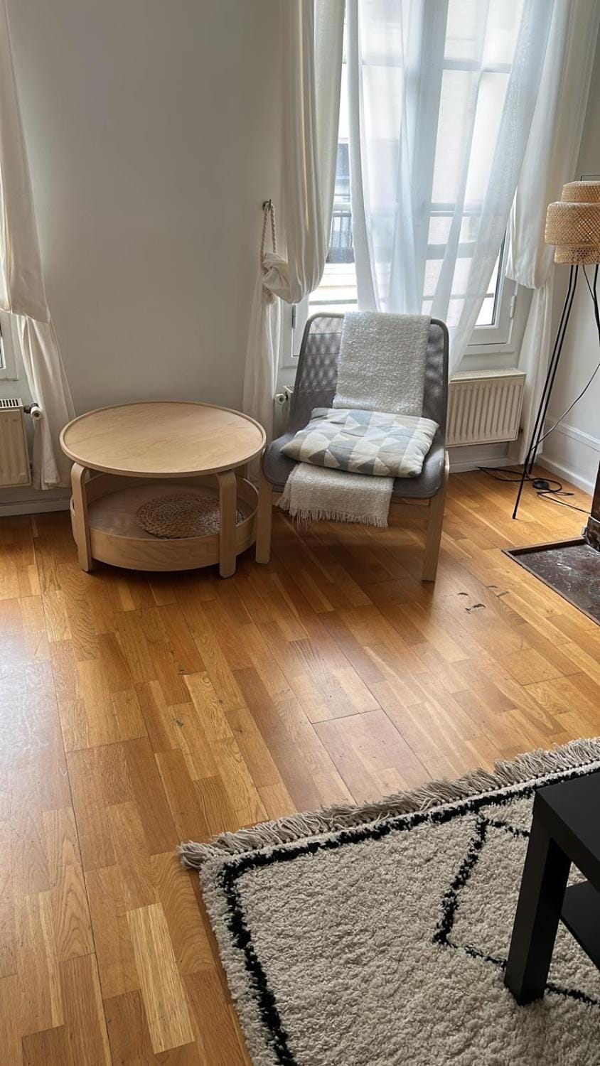 Chic Apartment on the famous shopping Rue du Faubourg Saint-Honoré street Apartment in Paris