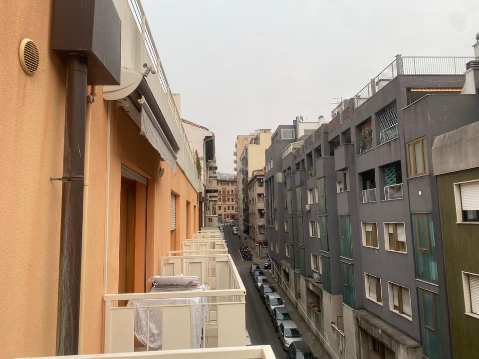 Neighbourhood, City view, Street view, Location