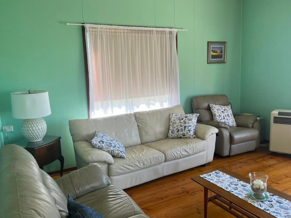 Jenny’s Ocean View House in Port Vincent