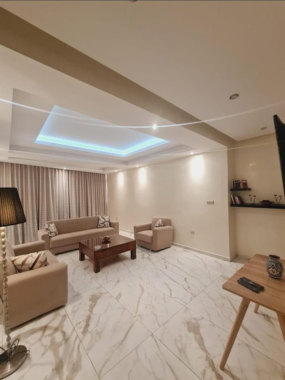 TV and multimedia, Living room, Seating area