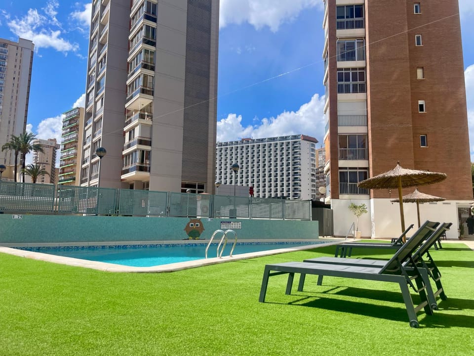Property building, Patio, Swimming pool, sunbed