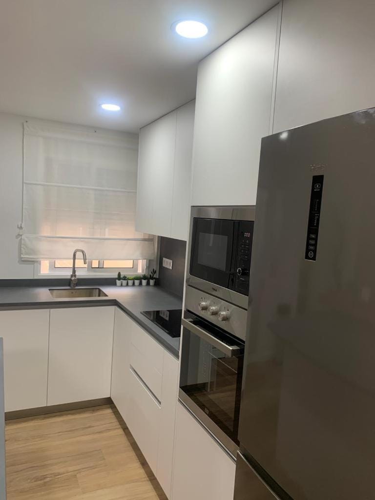 Kitchen or kitchenette, minibar, pet friendly, stove