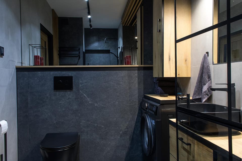 Bathroom, washing machine