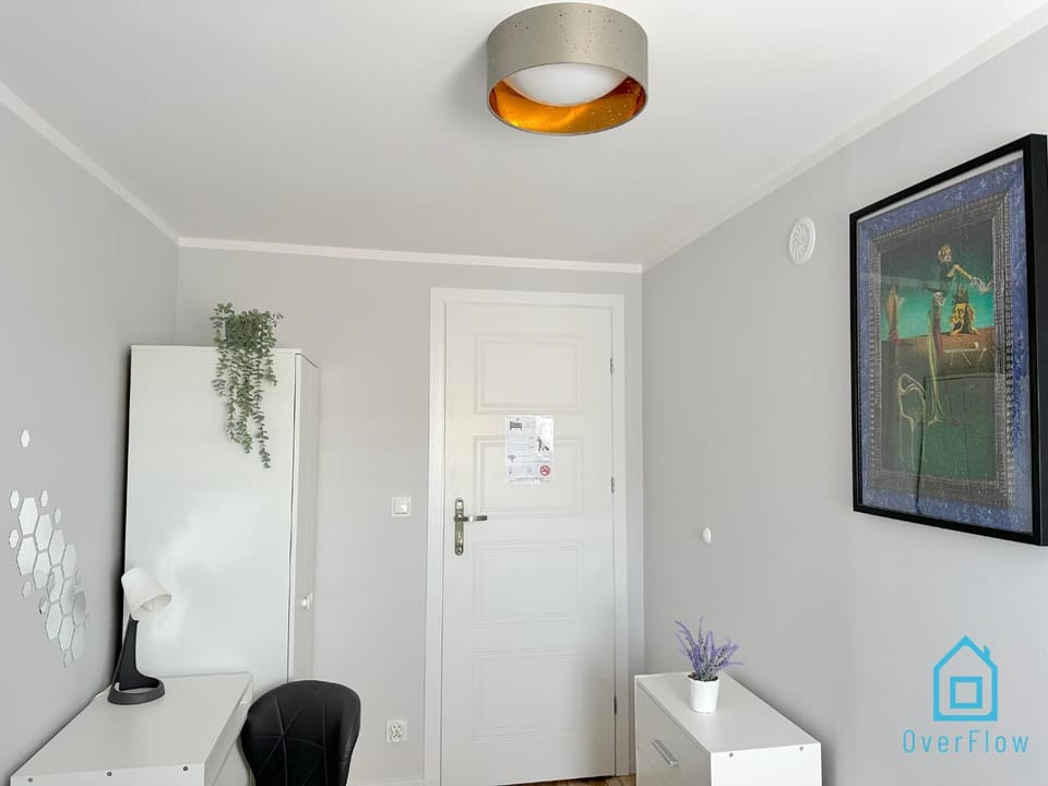 Dali Room -10 Minutes to Gdańsk Old Town & Sea Vacation rental in Gdansk