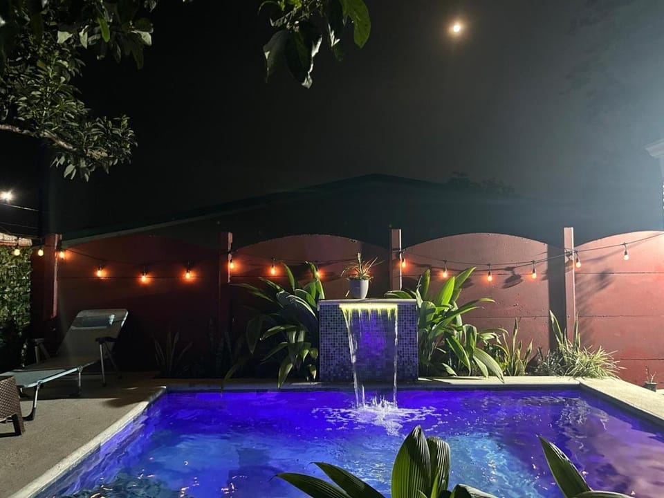 Villa JADE, La Fortuna Downtown House in La Fortuna