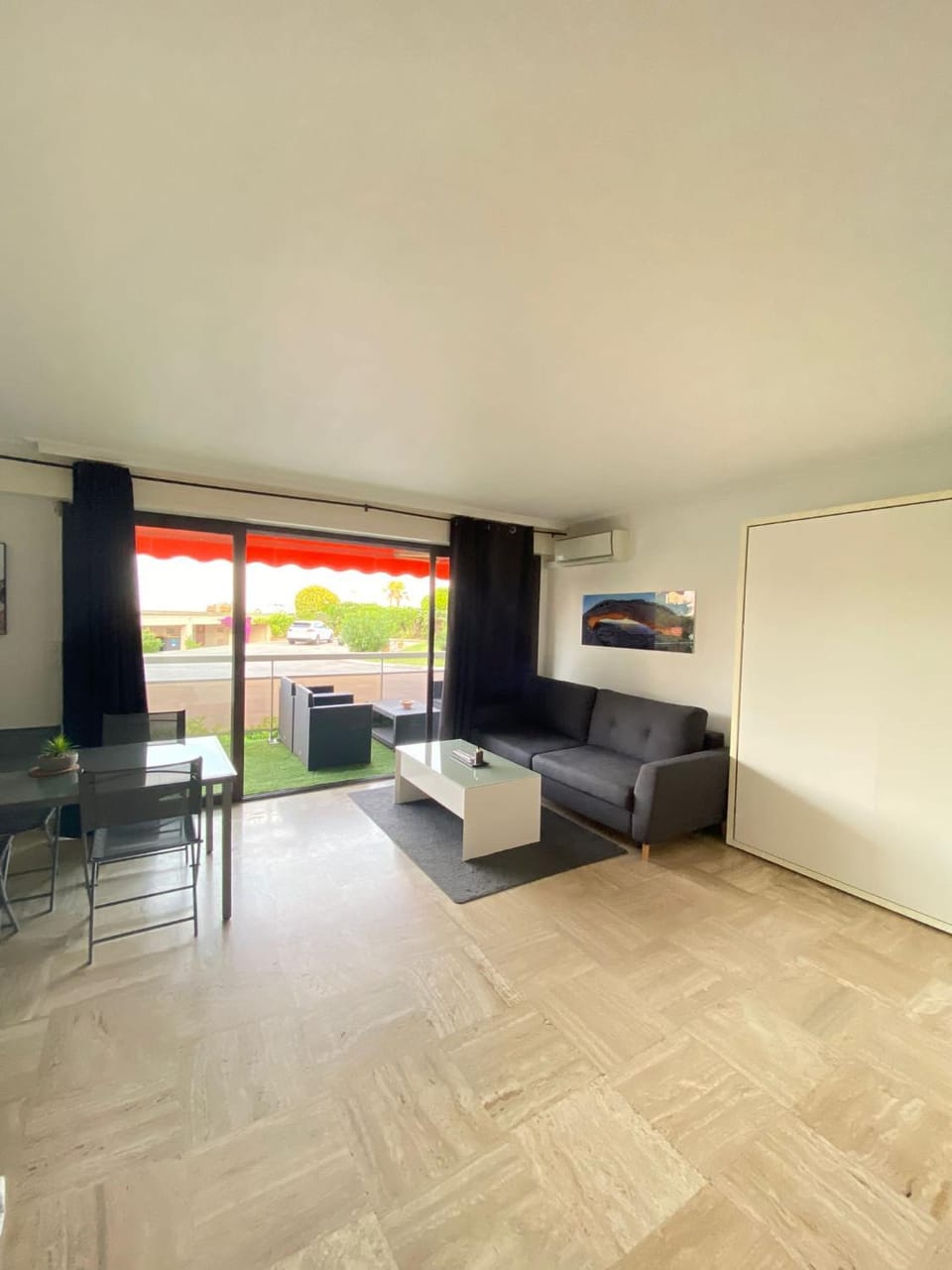 Studio bord de mer avec parking privé Apartment in Mandelieu-La Napoule