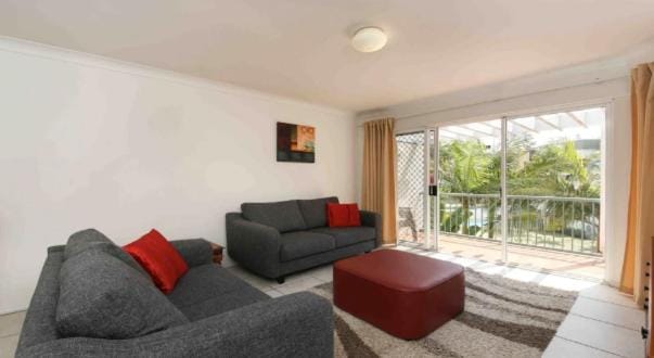 Grand Florida at Miami Beach Apartment in Gold Coast