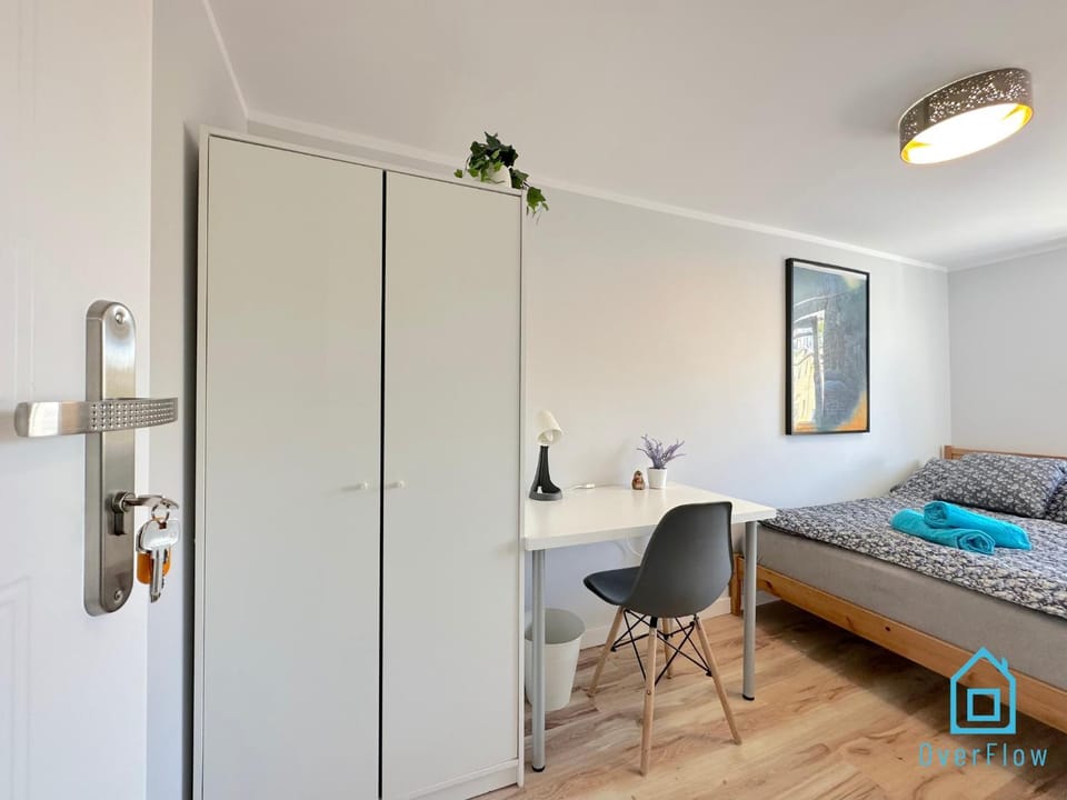 Beksiński Room -10 Minutes to Gdańsk Old Town & Sea Vacation rental in Gdansk