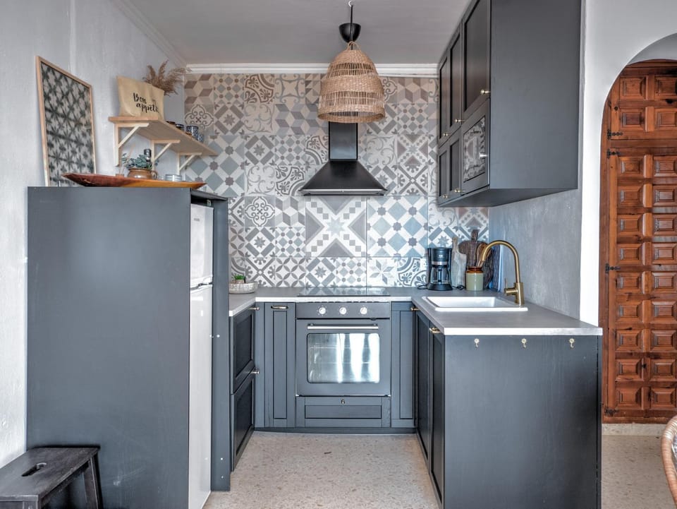 Kitchen or kitchenette, dishwasher, minibar, pet friendly, stove