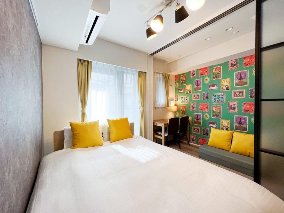 Bed, Living room, Bedroom