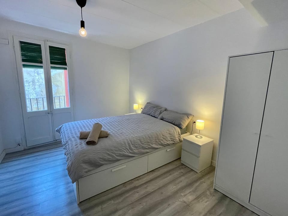 Cómodo apartamento a una calle de la Catedral! Apartment in Tarragona