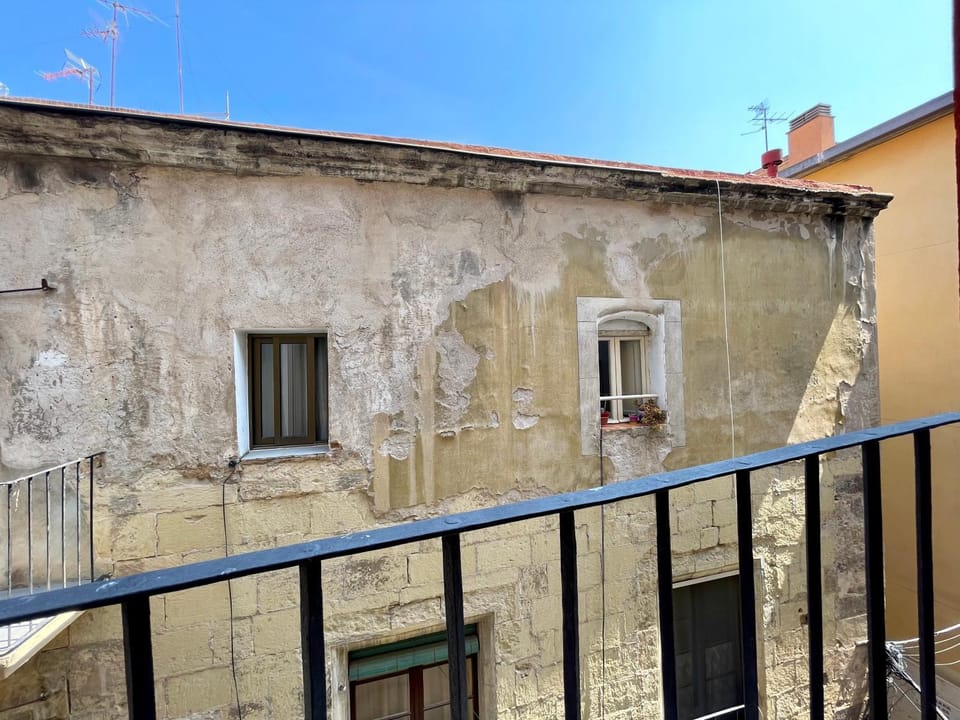 Cómodo apartamento a una calle de la Catedral! Apartment in Tarragona
