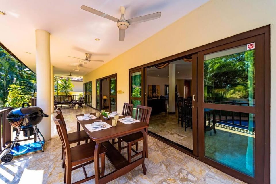 Cozy 3 Bedroom Pool Villa Close to Town - CV3L Villa in Nong Kae