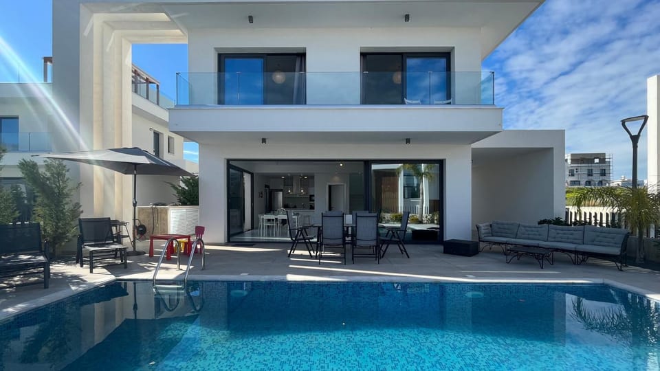 By the Bay Villa,3 BR/pool Villa in Protaras