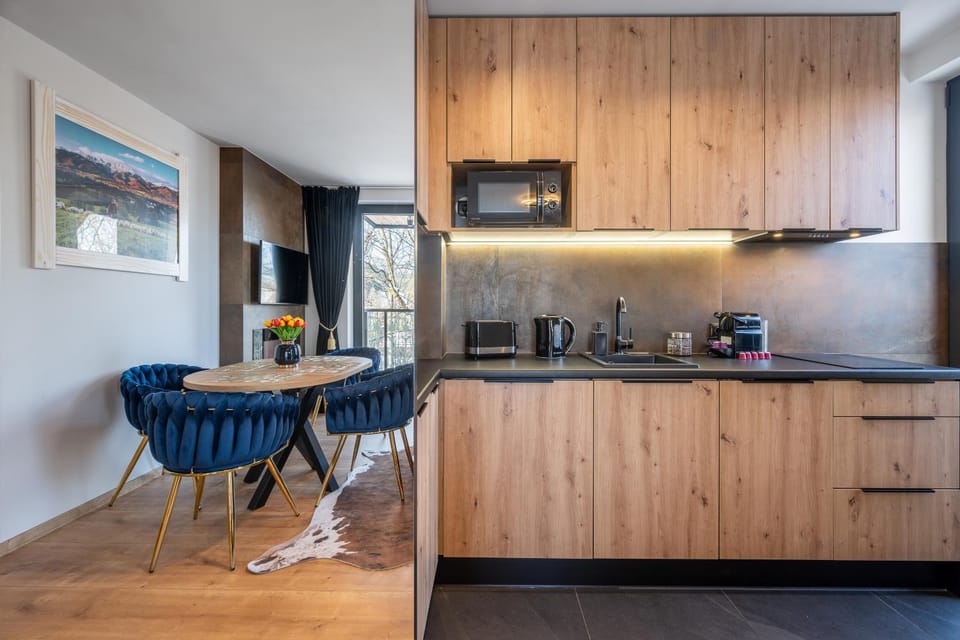 Coffee/tea facilities, Kitchen or kitchenette, Dining area, minibar, pet friendly, stove, toaster