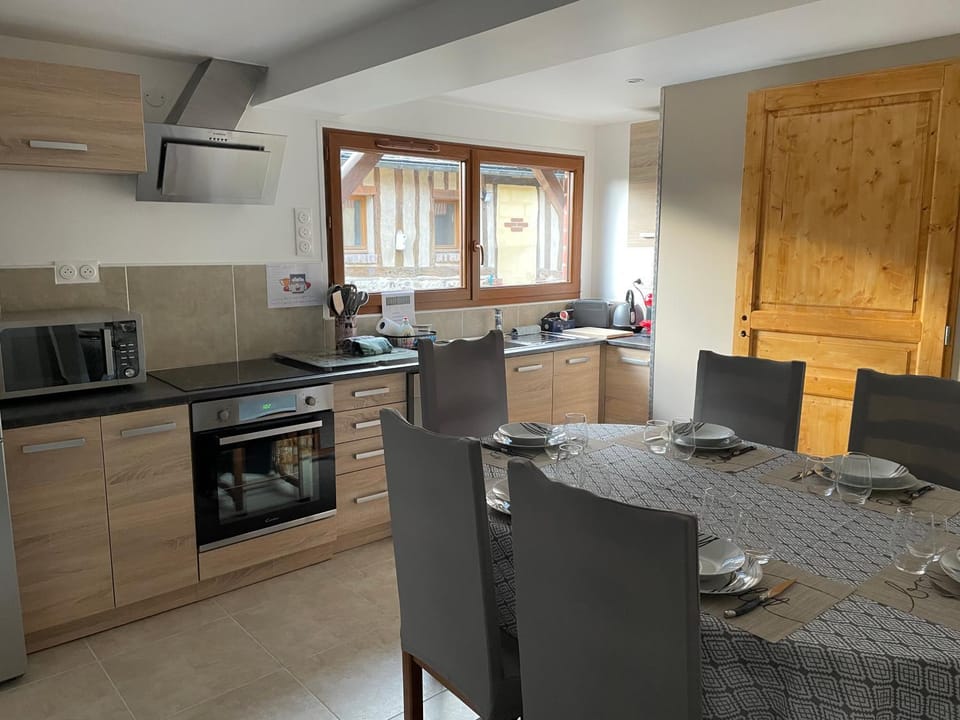 La Charreterie au pays de Honfleur House in Normandy