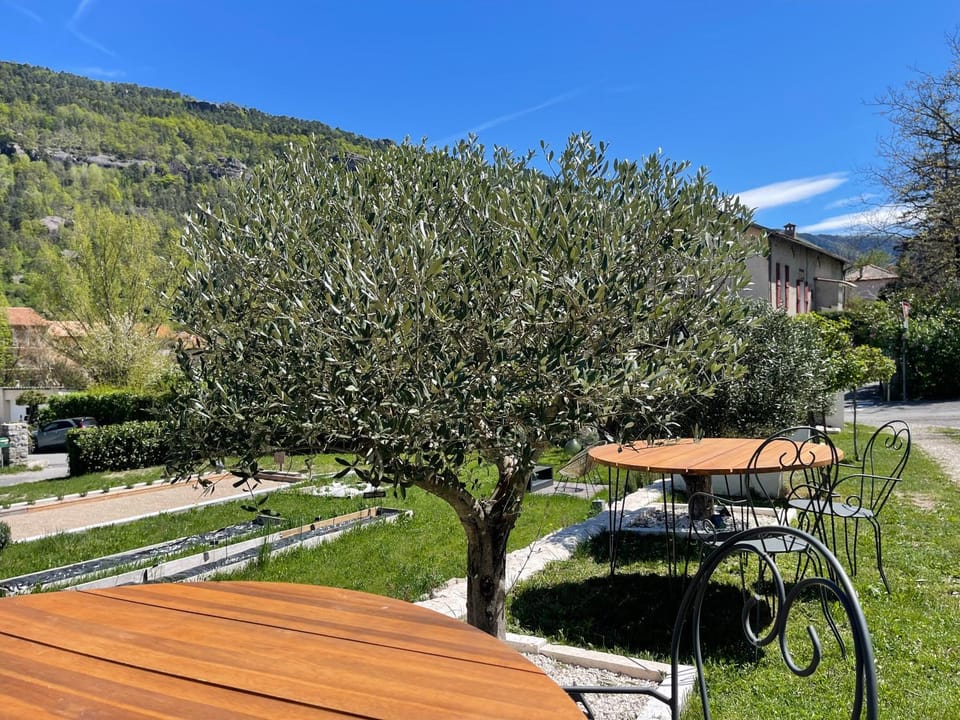 GITE chez "Chambre D'Hôtes Sandra" Apartment in Provence-Alpes-Côte d'Azur