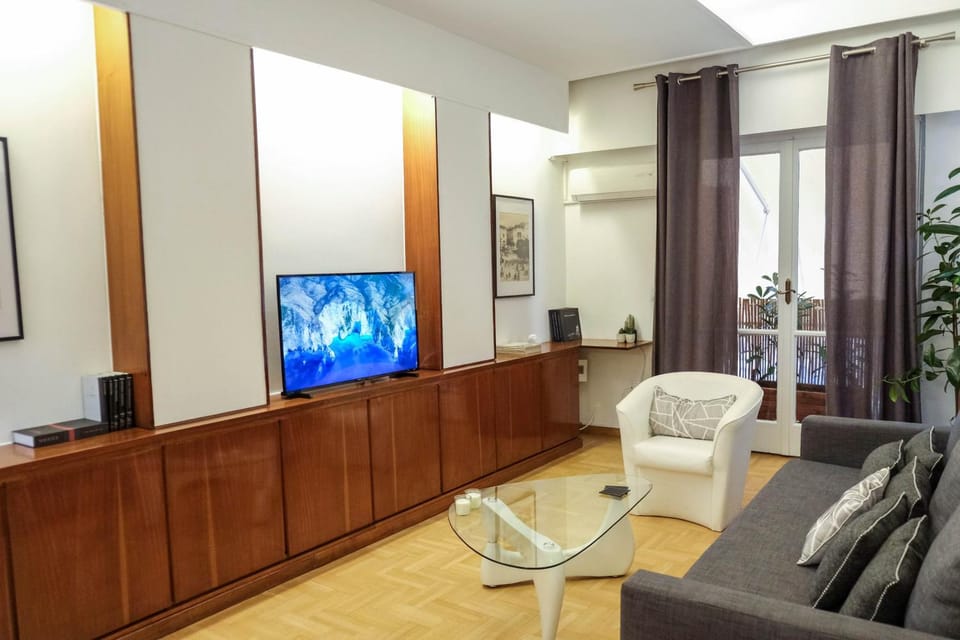 TV and multimedia, Living room, Seating area