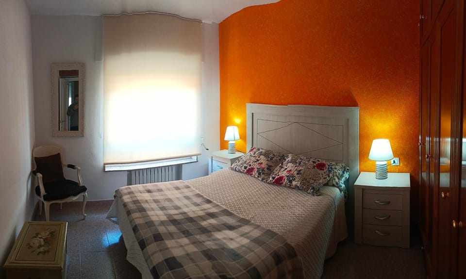 Photo of the whole room, hair dresser