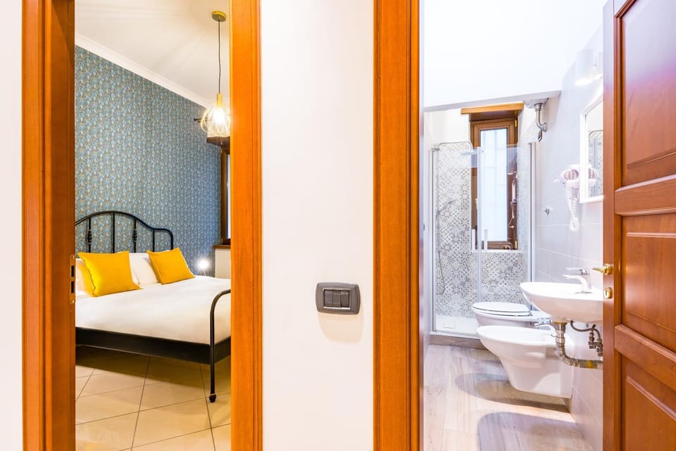 Toilet, Bed, Bathroom, Photo of the whole room, Bedroom, towels
