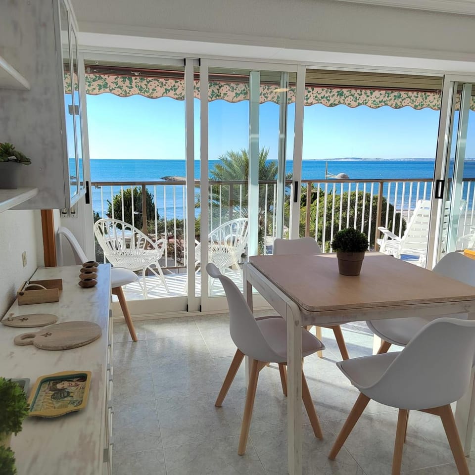 Dining area, Sea view