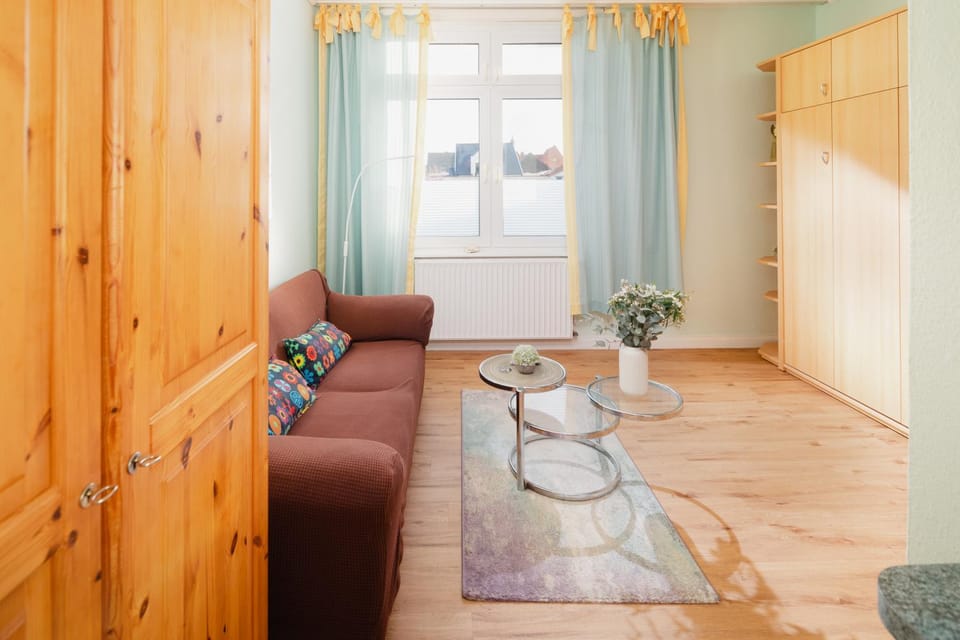Seating area, wardrobe
