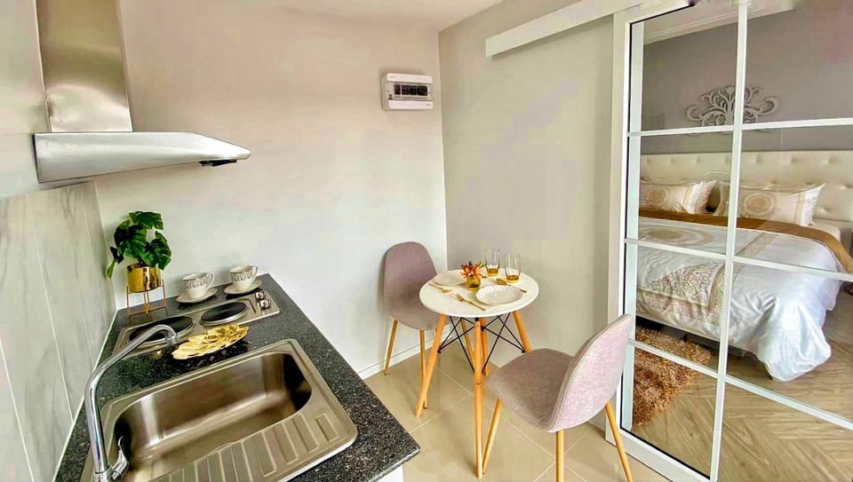 Cozy little home 408 the canale near Central Festival Apartment in Chiang Mai