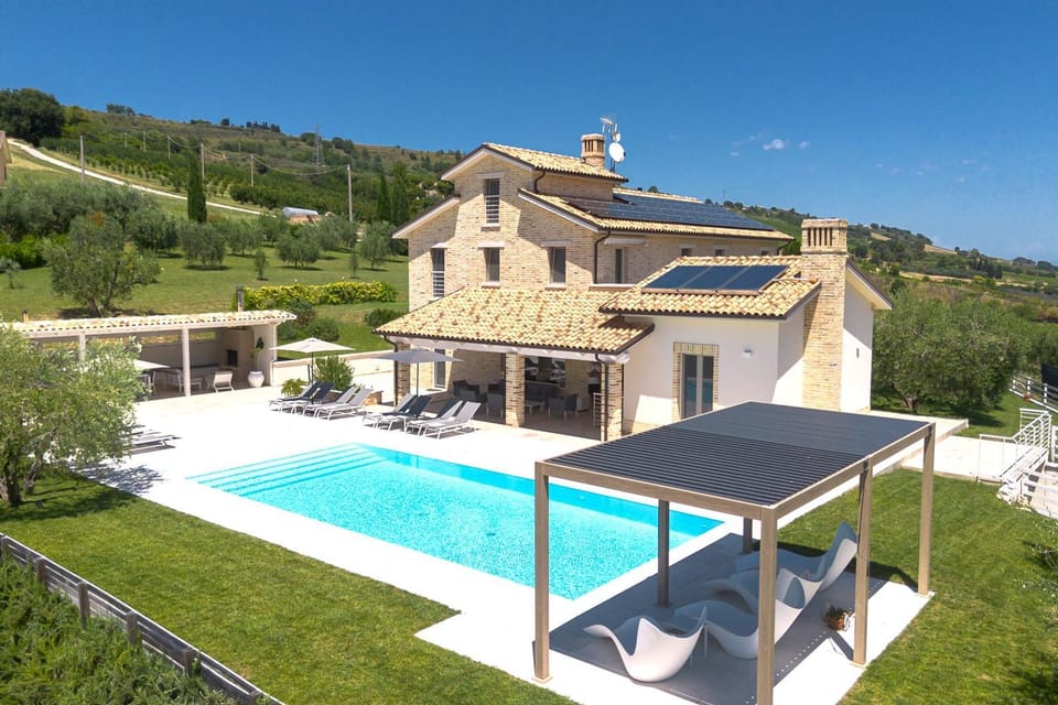 Property building, Swimming pool