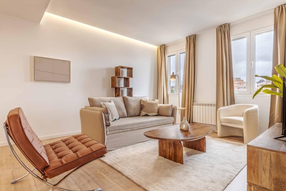 Communal lounge/ TV room, Living room
