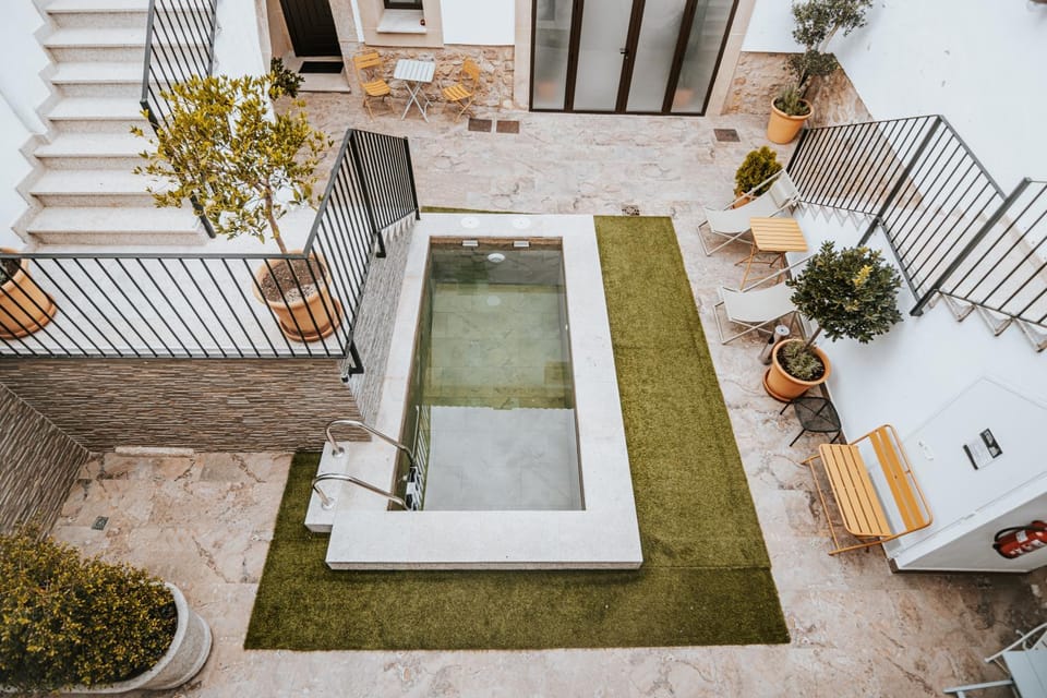 Property building, Patio, Garden, Swimming pool