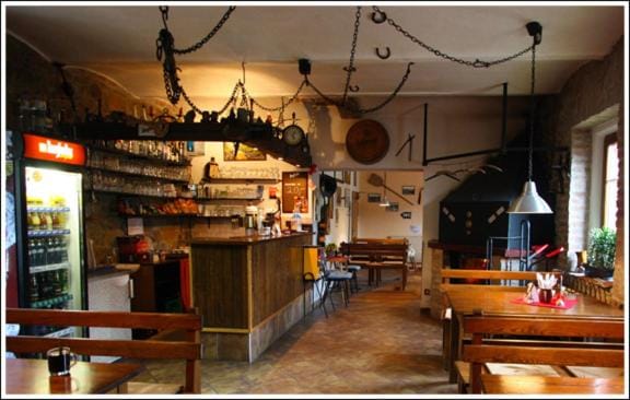 Restaurant/places to eat