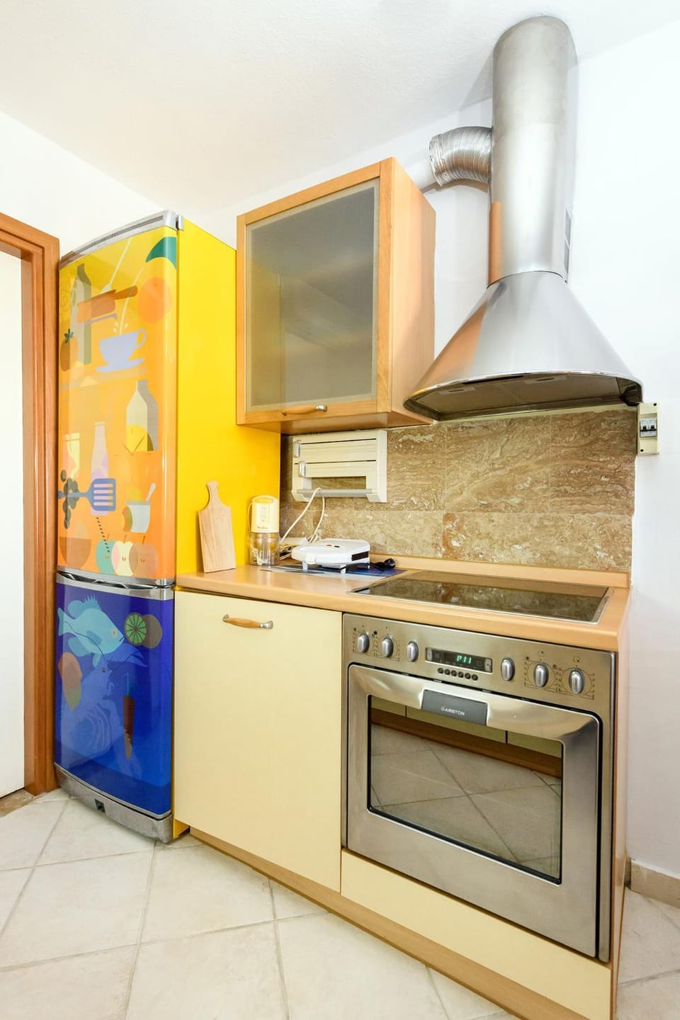 Kitchen or kitchenette, pet friendly, stove