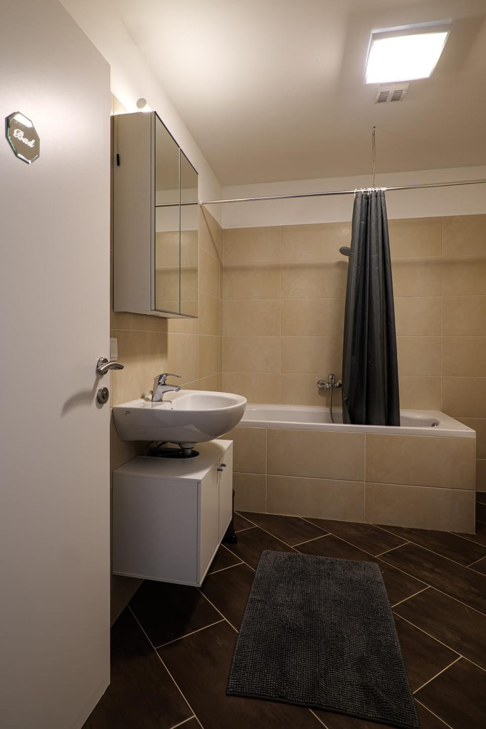Bathroom, Bath