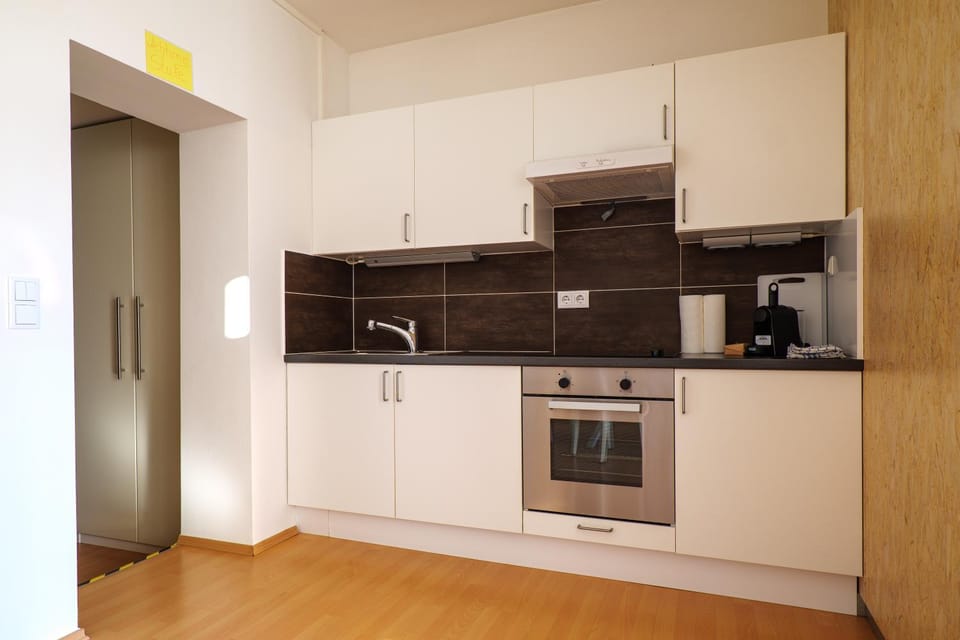 Kitchen or kitchenette, pet friendly